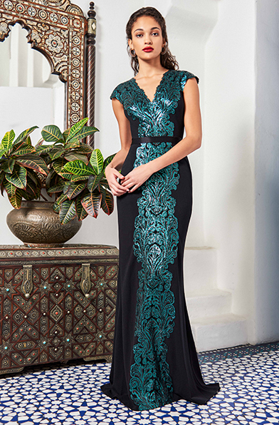 PAISLEY MOTIF PAILLETTE EMBROIDERED TULLE AND CREPE CAP-SLEEVE V-NECK GOWN WITH SET IN RIBBON BELT
