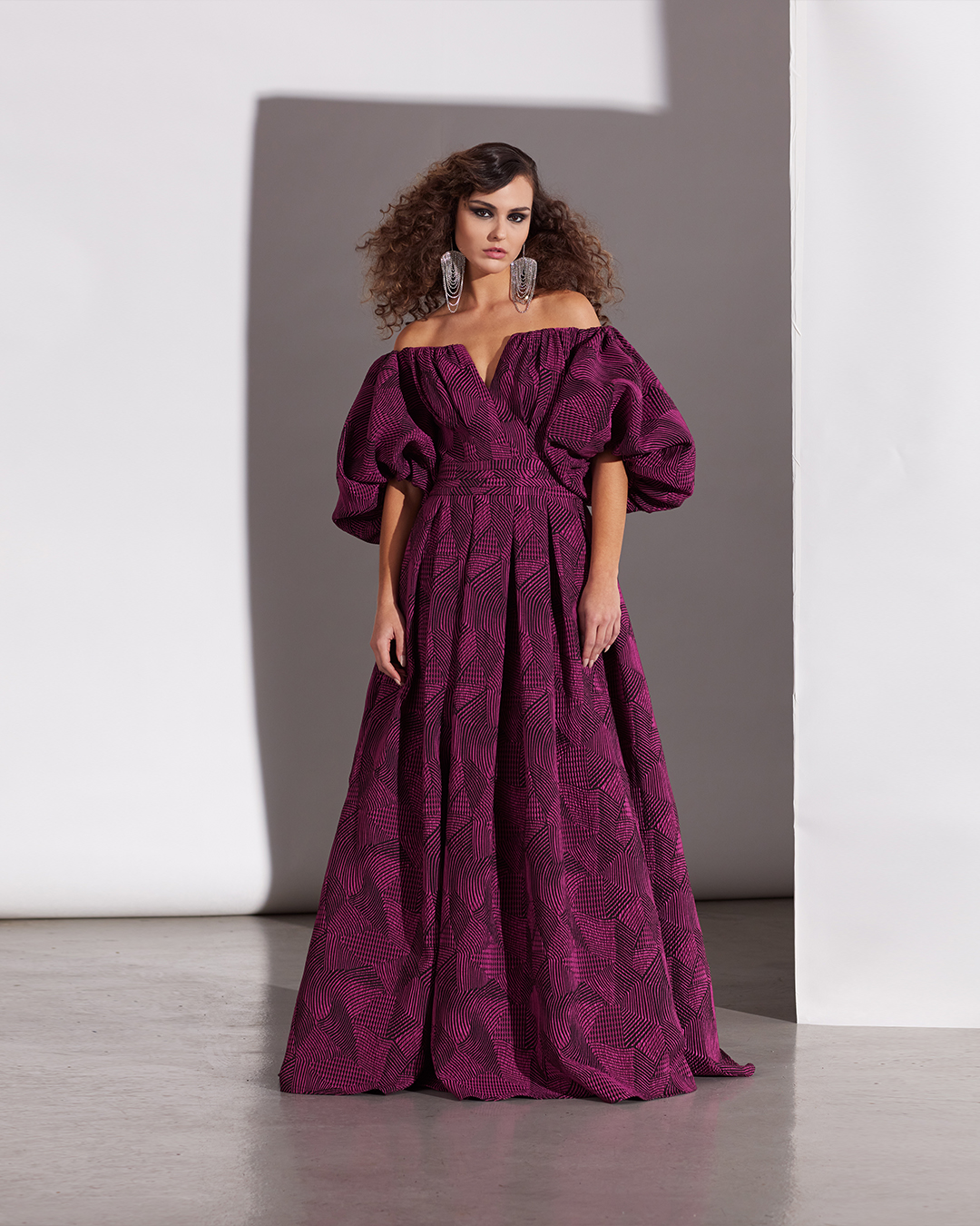 MAGENTA RIBBED GEO JACQUARD OFF-THE-SHOULDER BALLOON SLEEVE FULL-SKIRTED GOWN