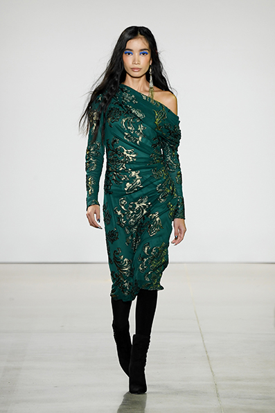 Look 10