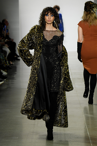 Look 15